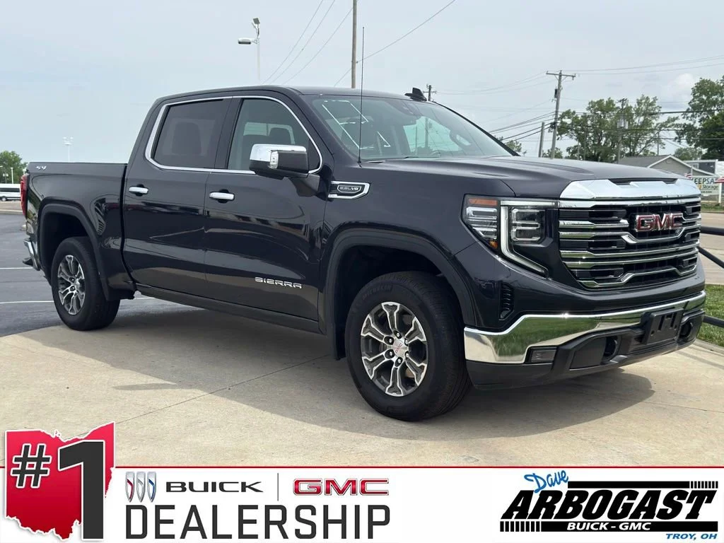 2025 GMC Sierra 4WD Crew Cab Short Box SLT's photo