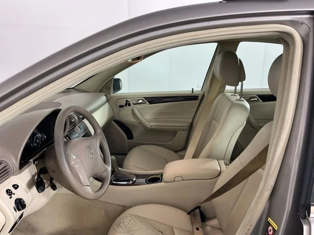 Used 2006  Mercedes-Benz C 350 image 13
