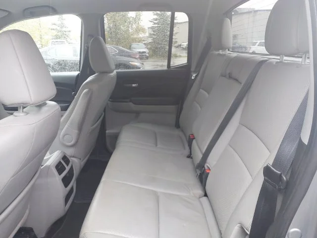 Used 2017  Honda RTL-T image 22