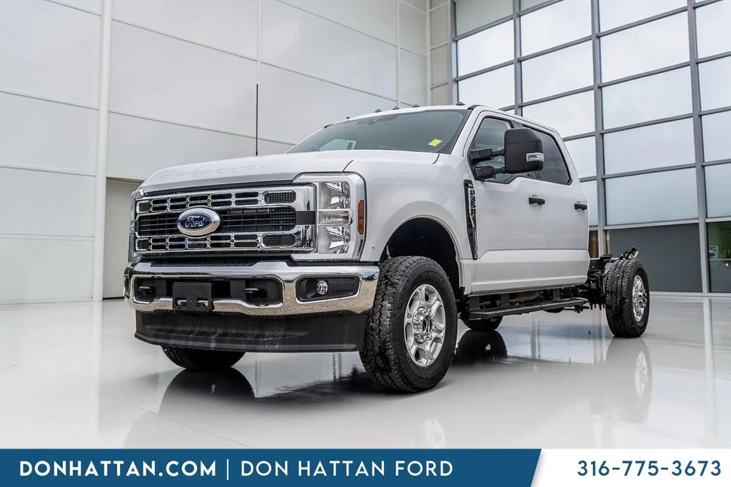 2026 Ford F-350 Super Duty Chassis Cab