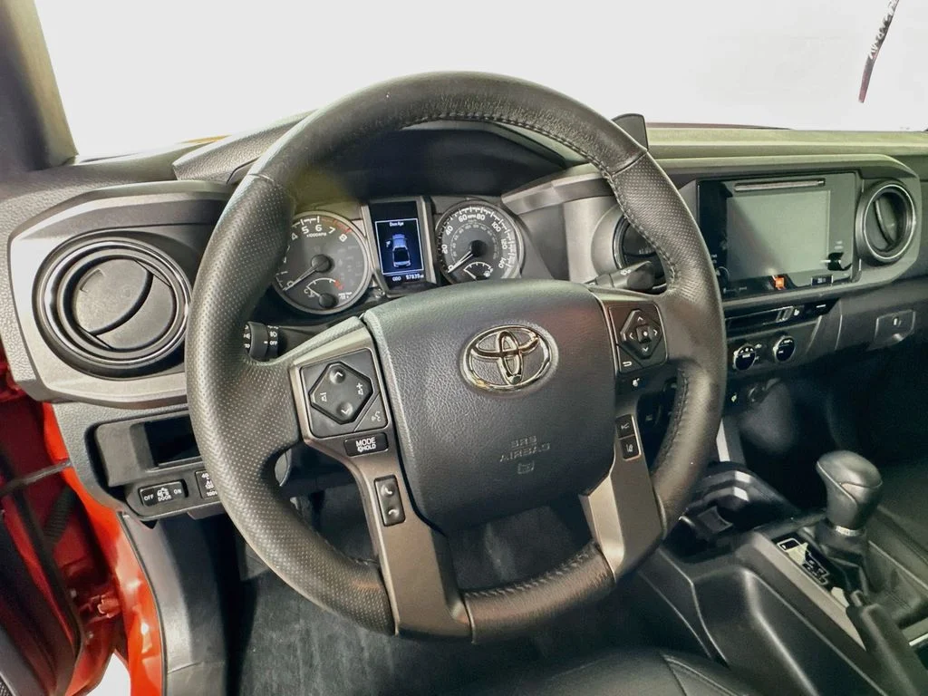 Used 2018 Red Toyota TRD Off-Road image 11