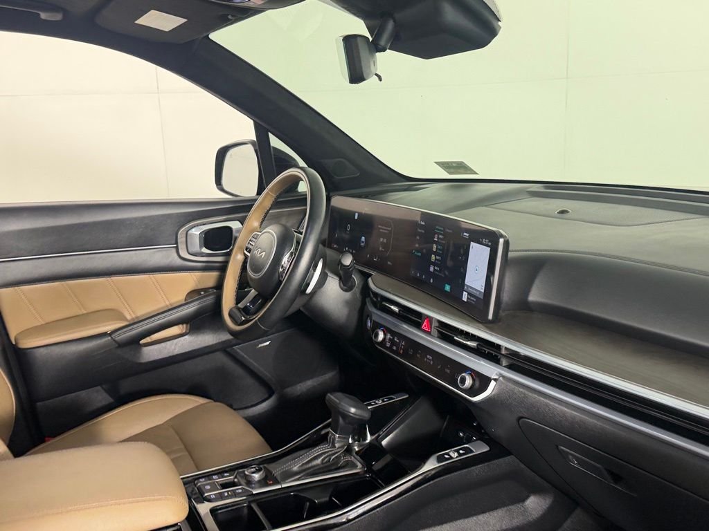Used 2025 Black Kia X-Line SX Prestige image 32
