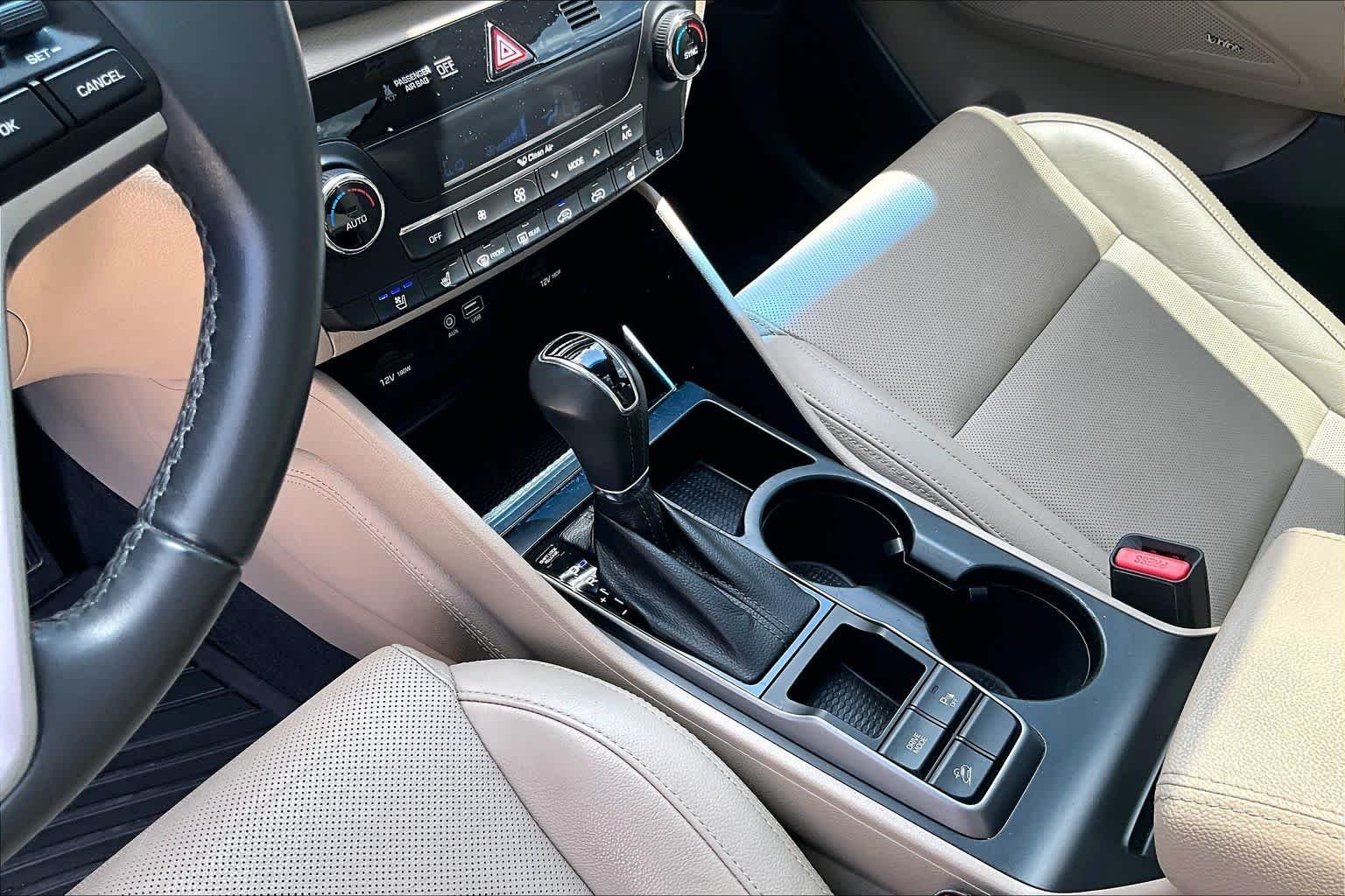 Used 2017 Ruby Wine Hyundai Limited image 16