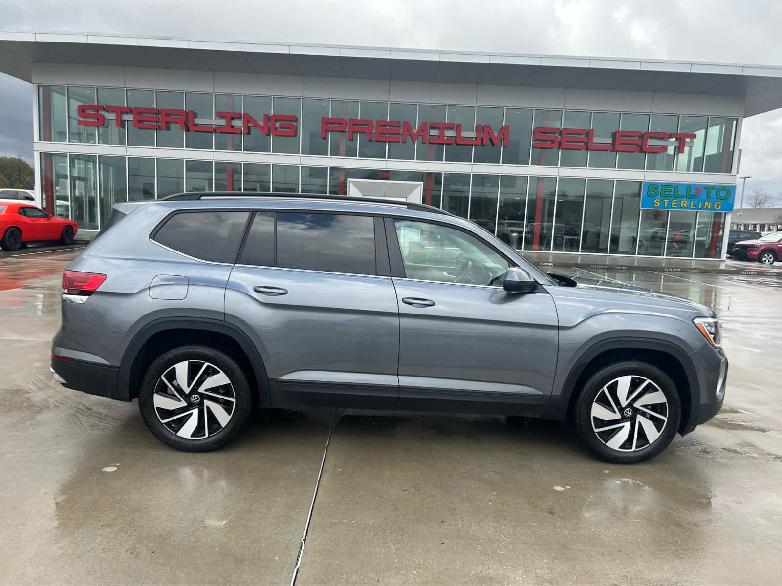 2025 Volkswagen Atlas SE w/Tech