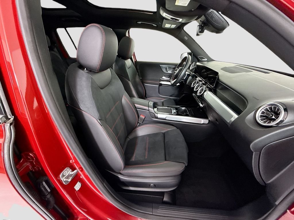 Certified Used 2024 MANUFAKTUR Patagonia Red Metallic Mercedes-Benz GLB 250 image 20