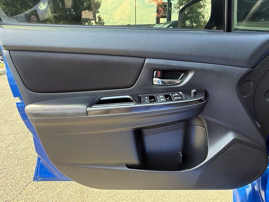 Used 2019 Blue Subaru Base image 24