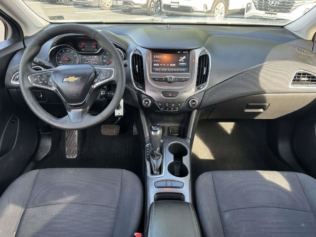 Used 2017 White Chevrolet LT image 3