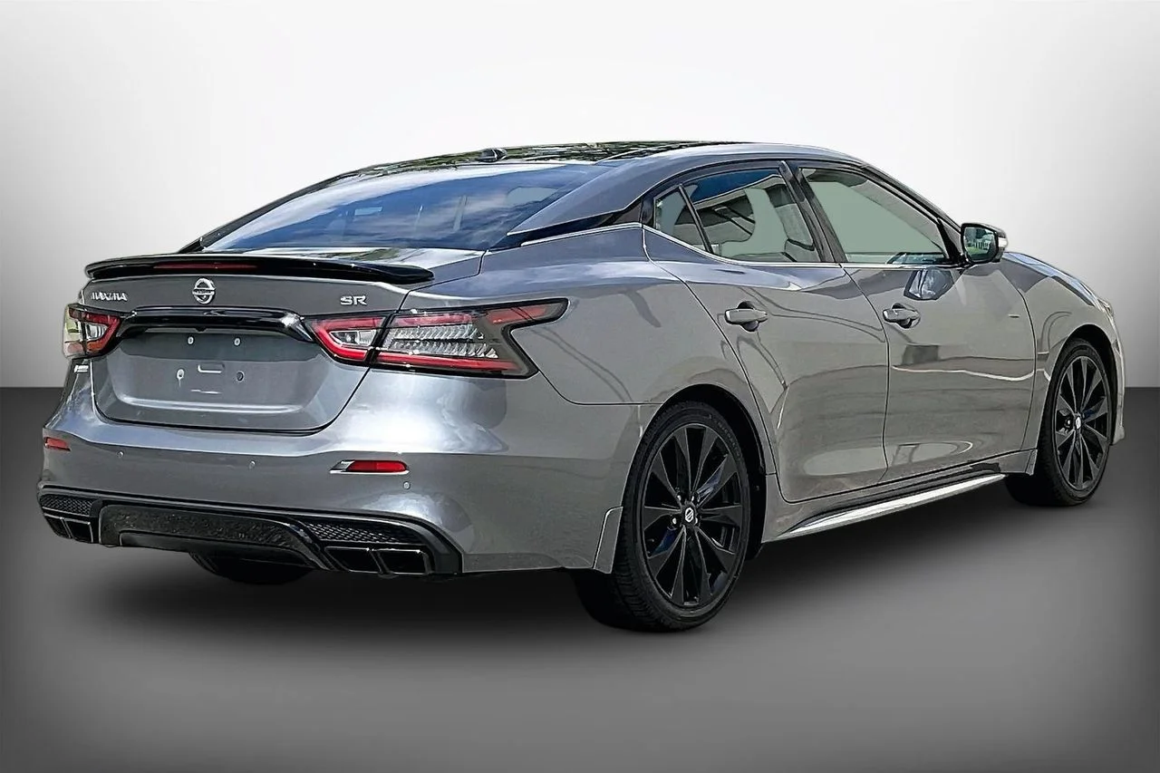 Certified Used 2021 Gray Nissan SR image 8