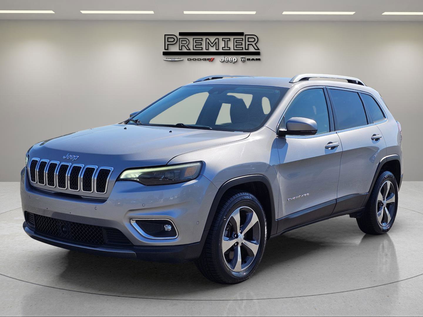 2019 Jeep Cherokee Limited 4X4's photo
