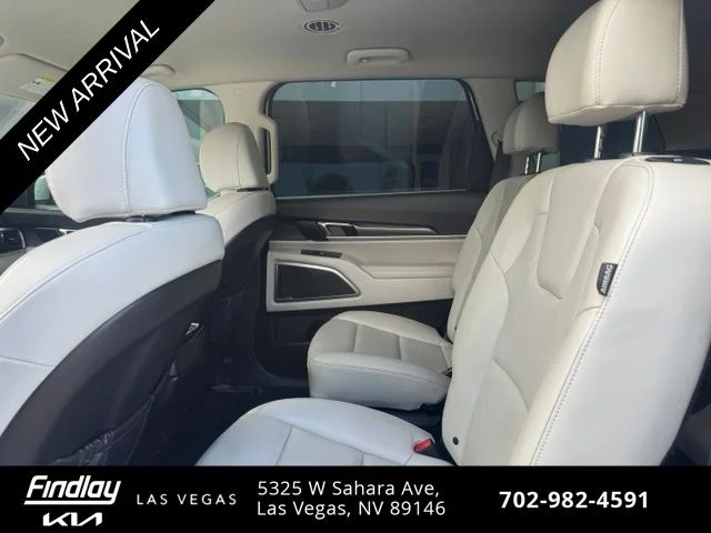 Certified Used 2024 White Kia S image 7