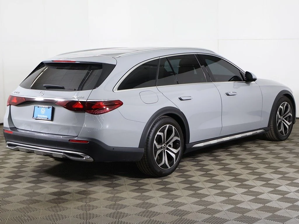 Used 2025 Alpine Grey Mercedes-Benz E 450 image 11