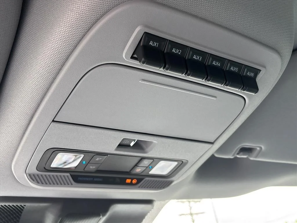 2026 Ford F-350 Super Duty XL - Photo 38