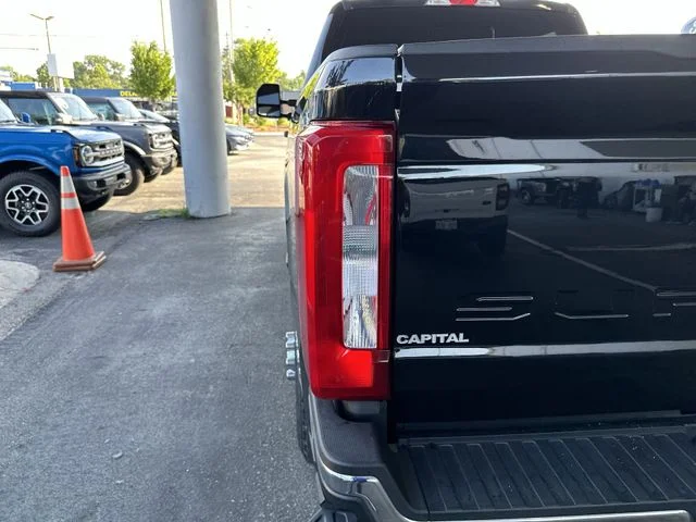 Used 2023 Black Ford XLT image 23