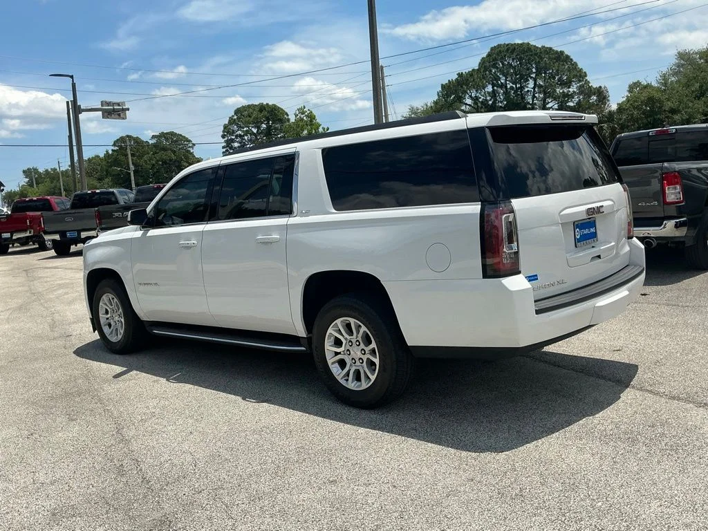 Used 2020 White GMC SLT image 4