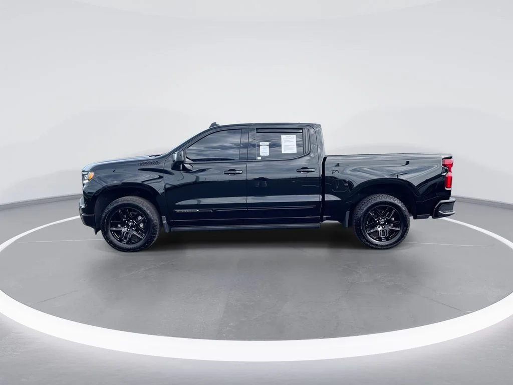 Used 2026 Black Chevrolet High Country image 5