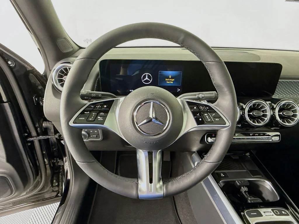 2025 Mercedes-Benz GLB Base - Photo 12