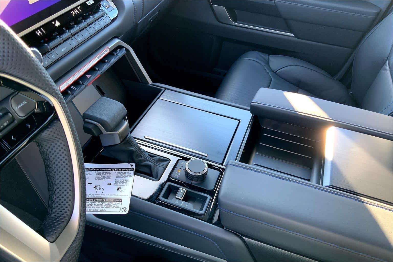 New 2026 Magnetic Gray Metallic Toyota Platinum image 7