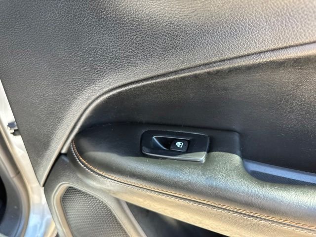 Used 2018 Billet Silver Metallic Clearcoat Jeep Latitude image 19