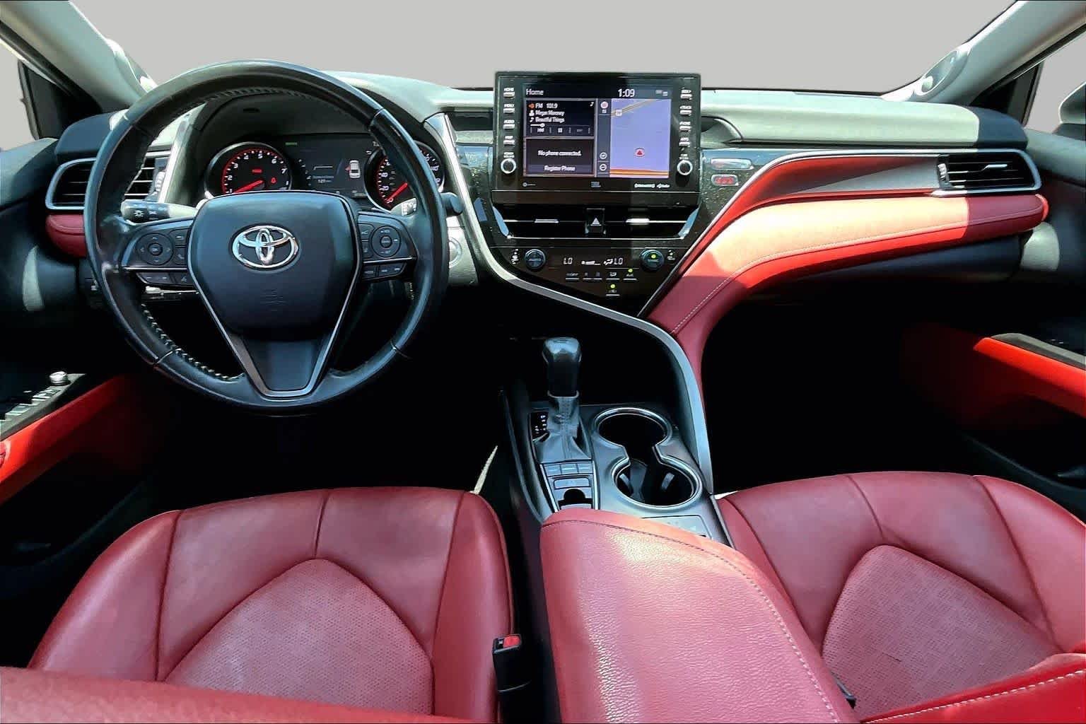 Used 2023 Wind Chill Pearl Toyota XSE image 15