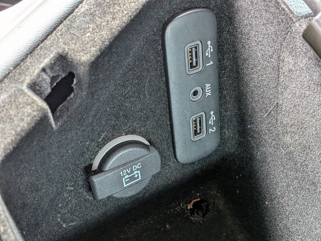 Used 2019 Red Dodge SXT image 29