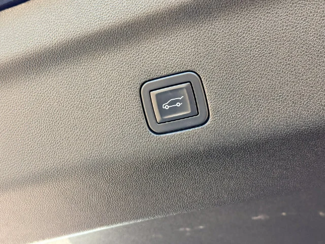 Used 2025 Gray Chevrolet High Country image 23
