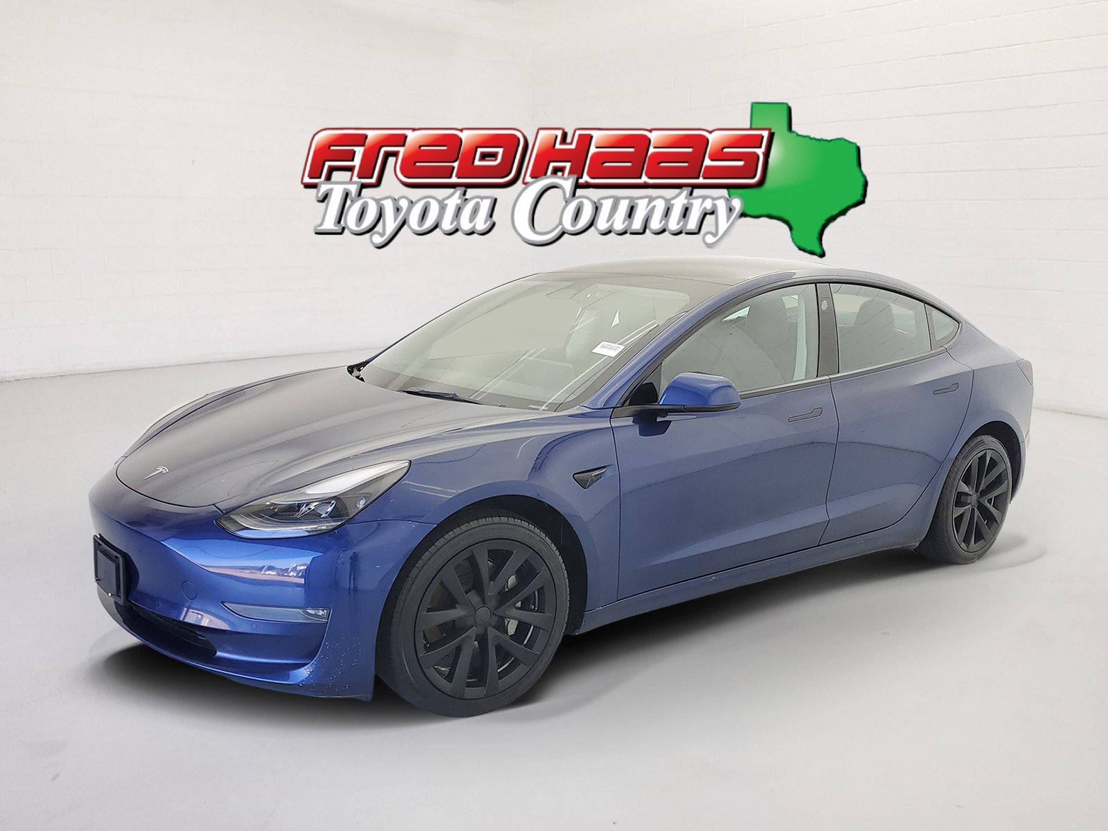 2022 Tesla Model 3 Long Range Dual Motor All-Wheel Drive's photo