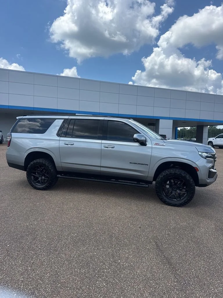 Used 2024 Sterling Gray Metallic Chevrolet Z71 image 27