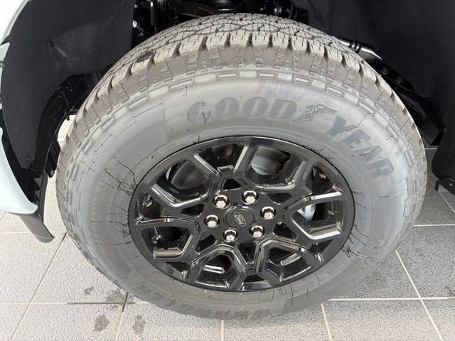 New 2026 Avalanche Ford XLT image 6