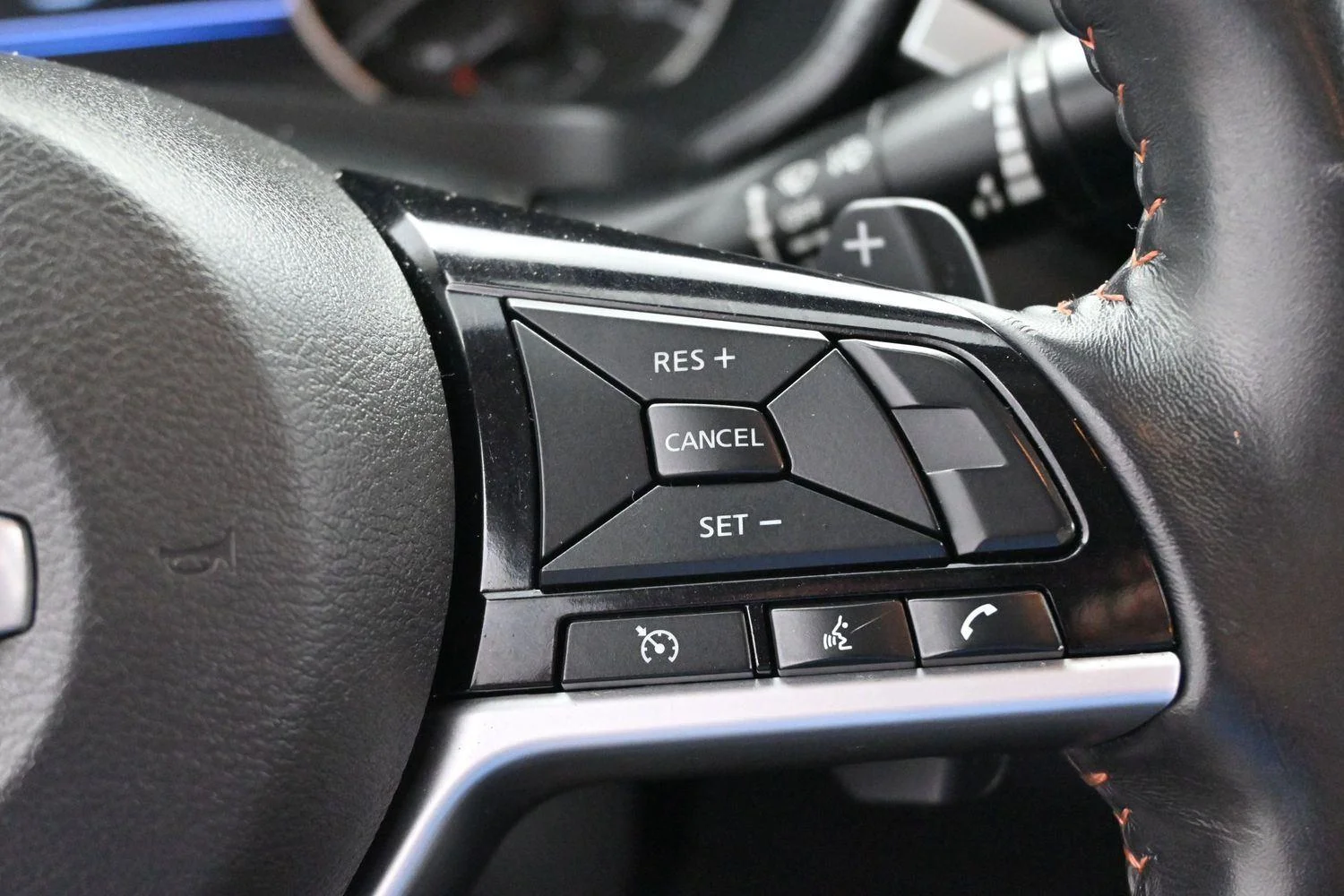 Used 2020 Brilliant Silver Metallic Nissan 2.5 SR image 18