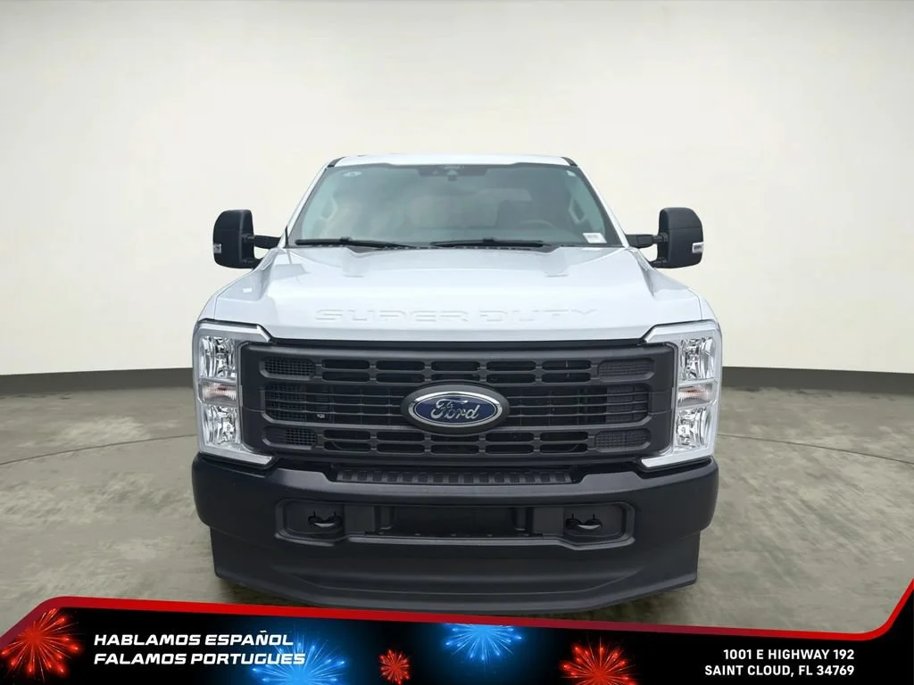 Used 2025 White Ford XL image 9