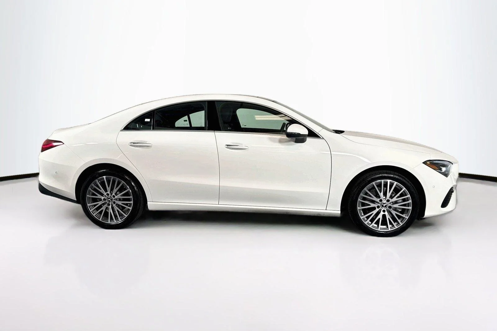 Used 2026 Polar White Mercedes-Benz CLA 250 image 4