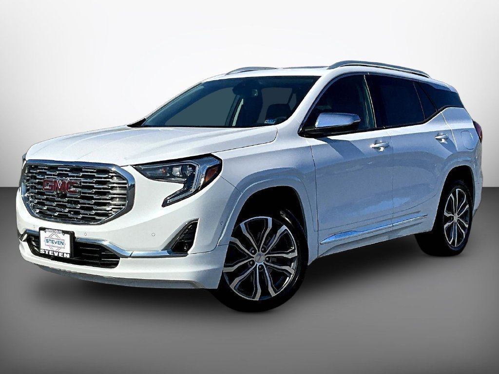 Used 2018 White GMC Denali image 3