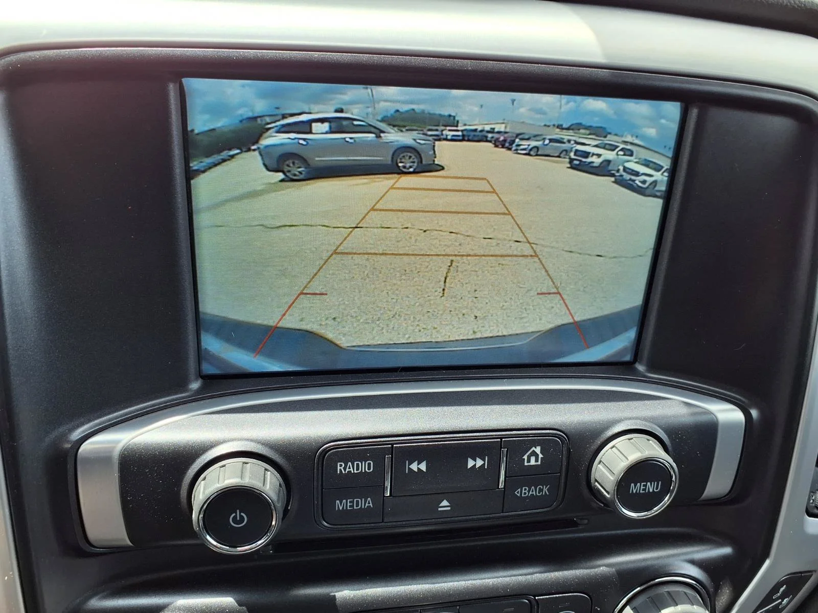 Used 2018 Onyx Black GMC SLT image 9
