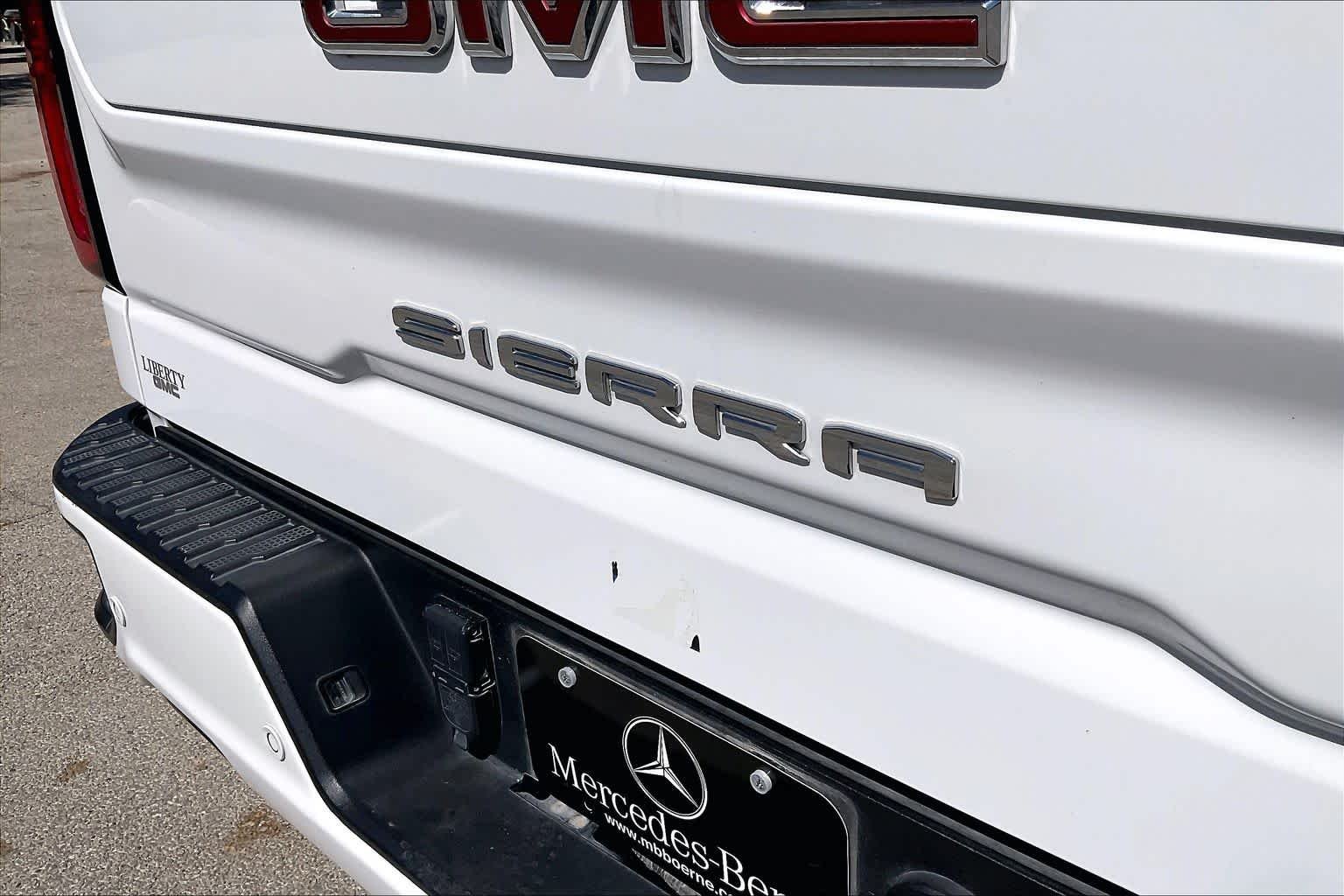 Used 2024 Summit White GMC AT4 image 10