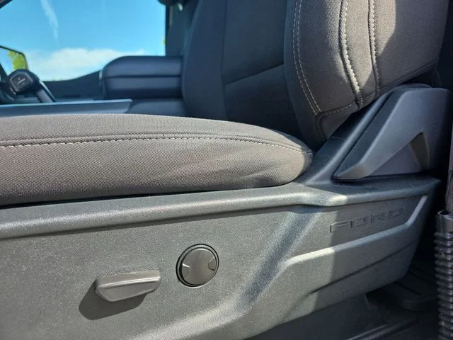 Used 2025 White Ford XLT image 28