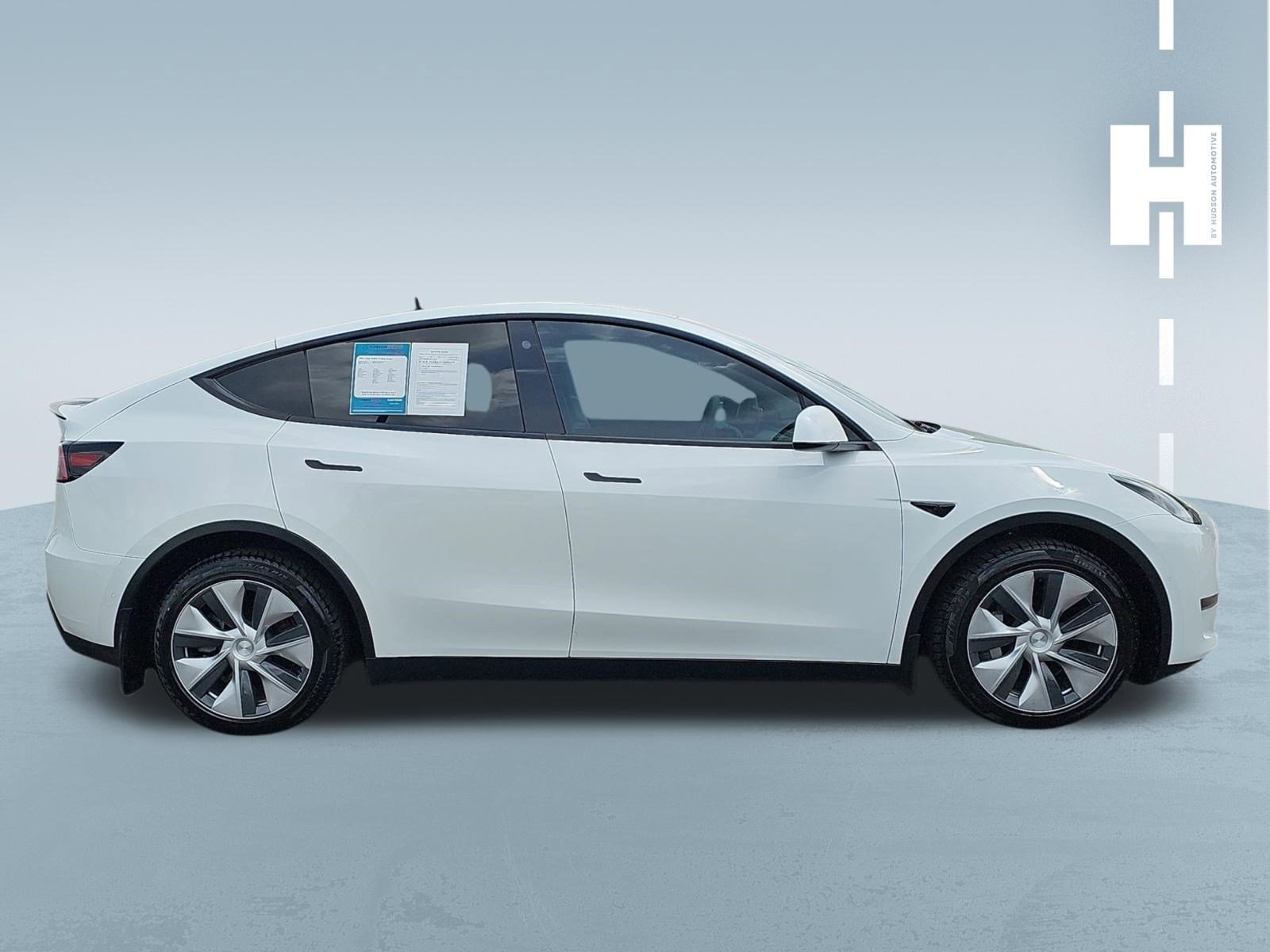 Used 2022  Tesla Long Range image 2