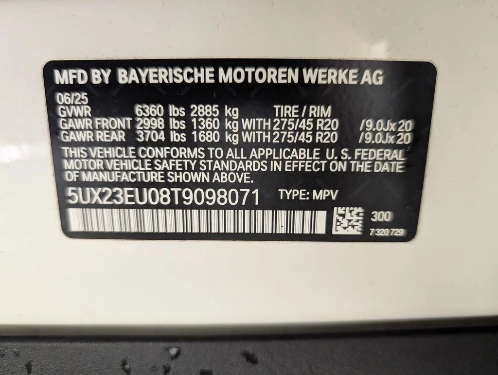 Used 2026 Alpine White BMW xDrive40i image 23