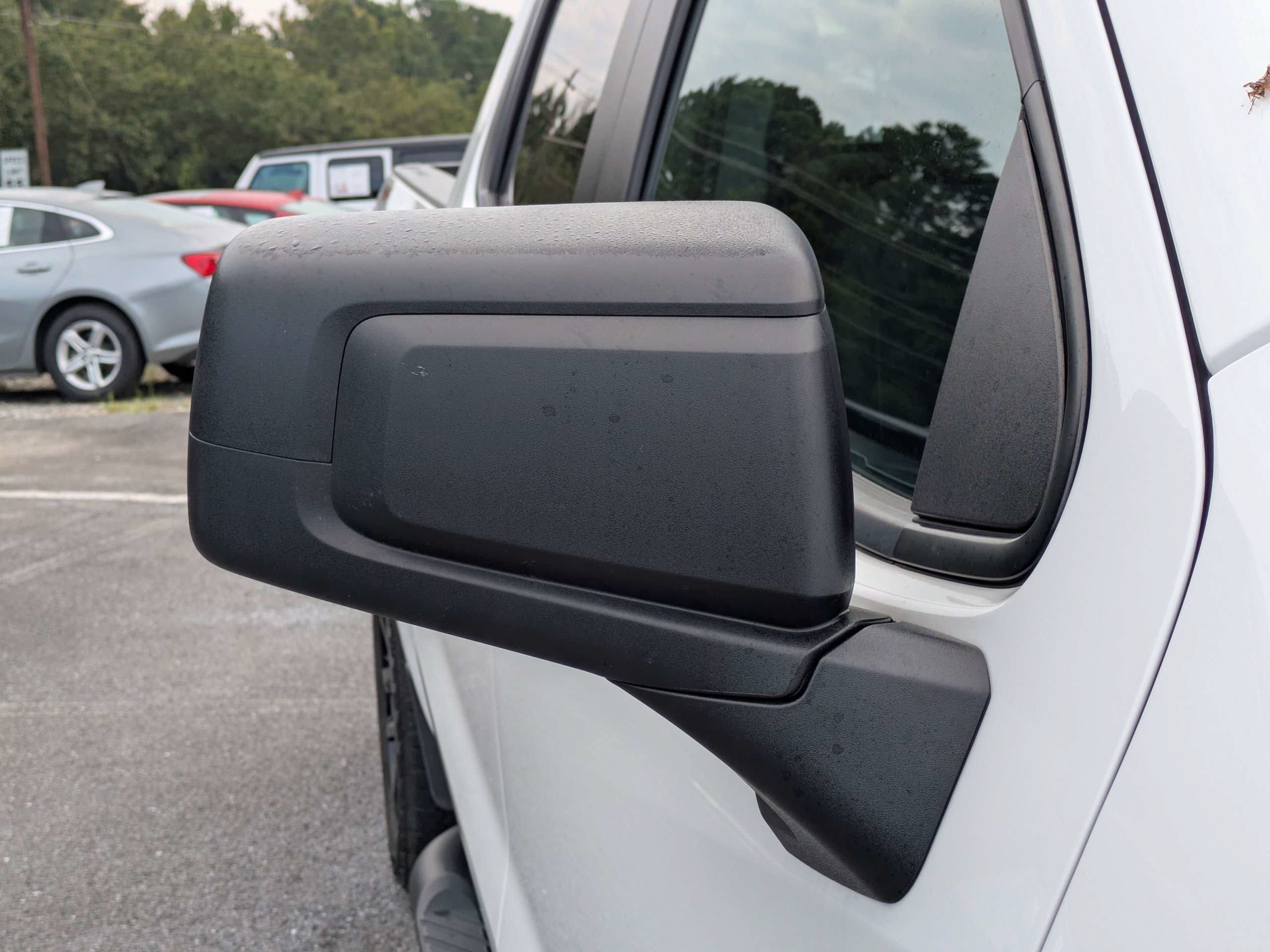 Used 2024 Summit White Chevrolet Custom image 11