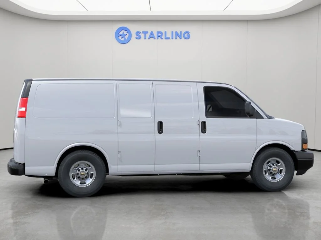 New 2025 Summit White Chevrolet 1WT image 6