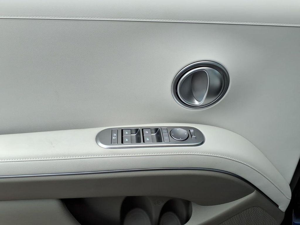 New 2027 Blue Hyundai SEL FWD image 15