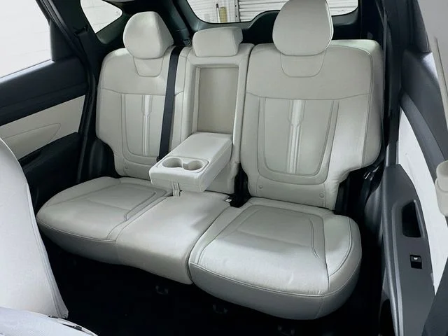 New 2026 Hyundai TUCSON SEL
