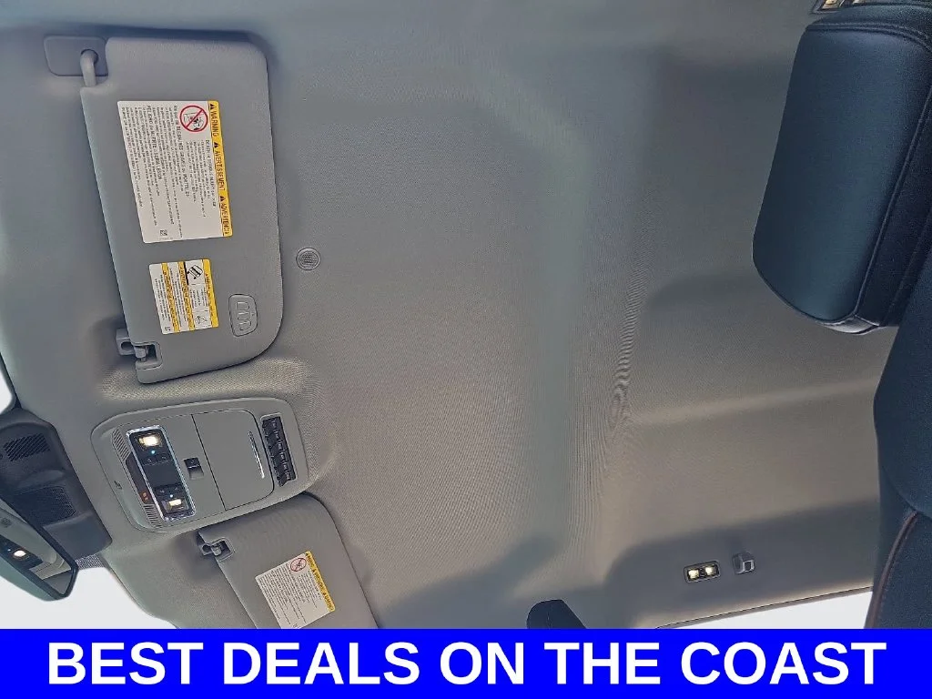 New 2026 Glacier Gray Metallic Tri-Coat Ford F-250® Lariat® image 30