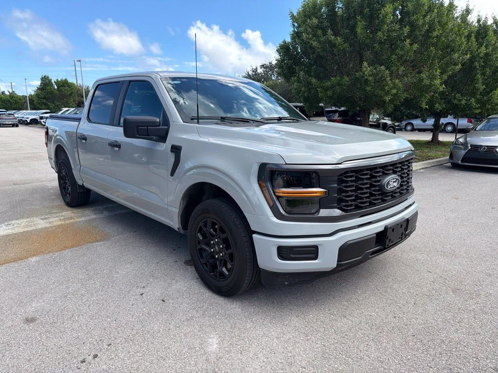 Certified Used 2026 Avalanche Ford STX image 2