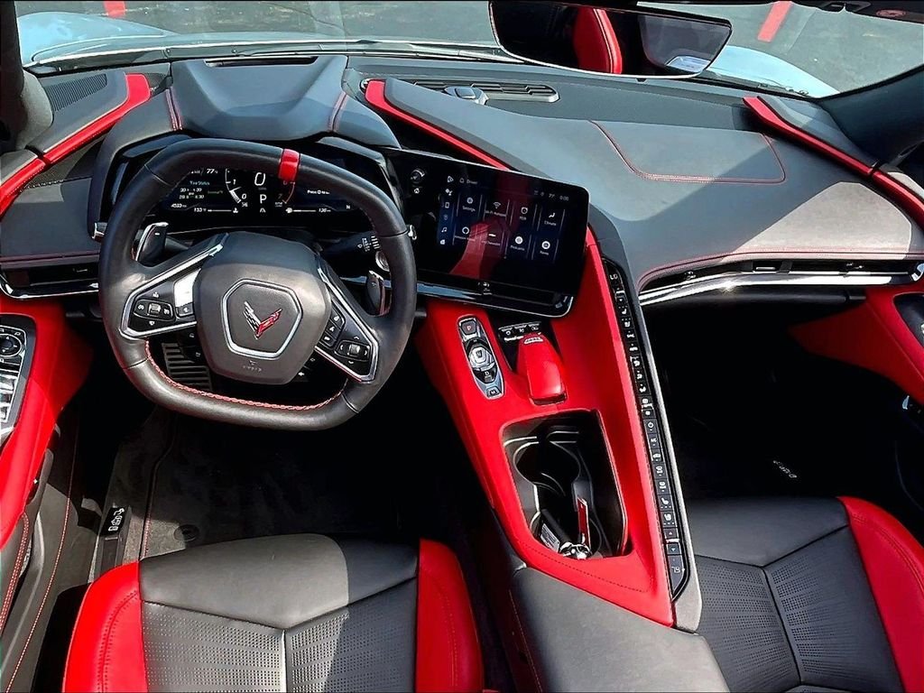 Used 2024 Silver Chevrolet Stingray image 18