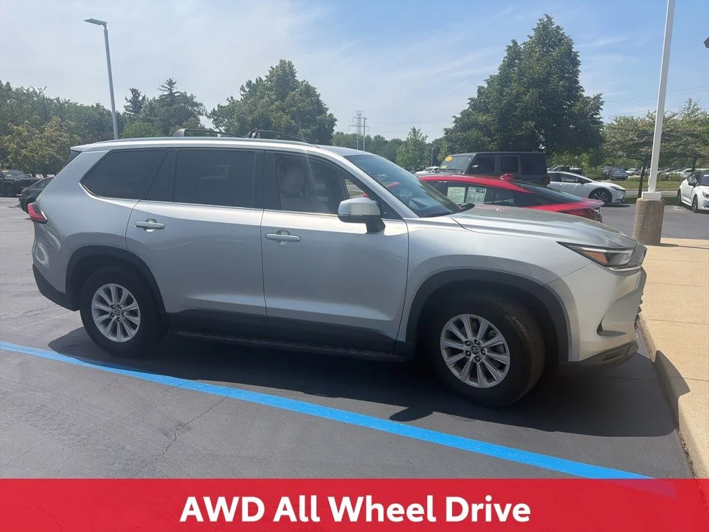 Certified Used 2024 Silver Toyota XLE image 7