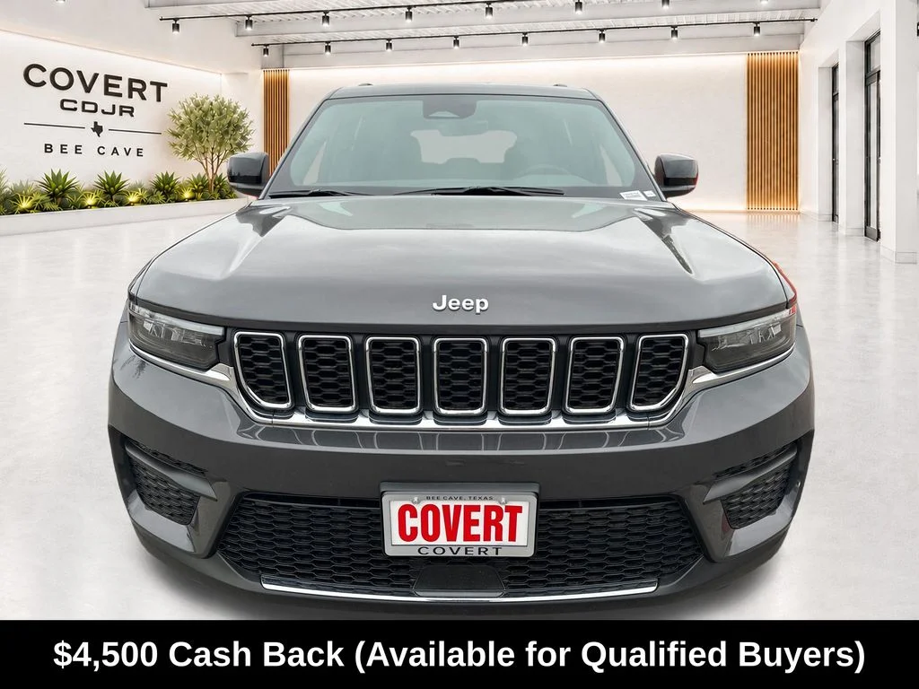 New 2026 Baltic Gray Metallic Clear-Coat Exterior Paint Jeep Laredo image 3