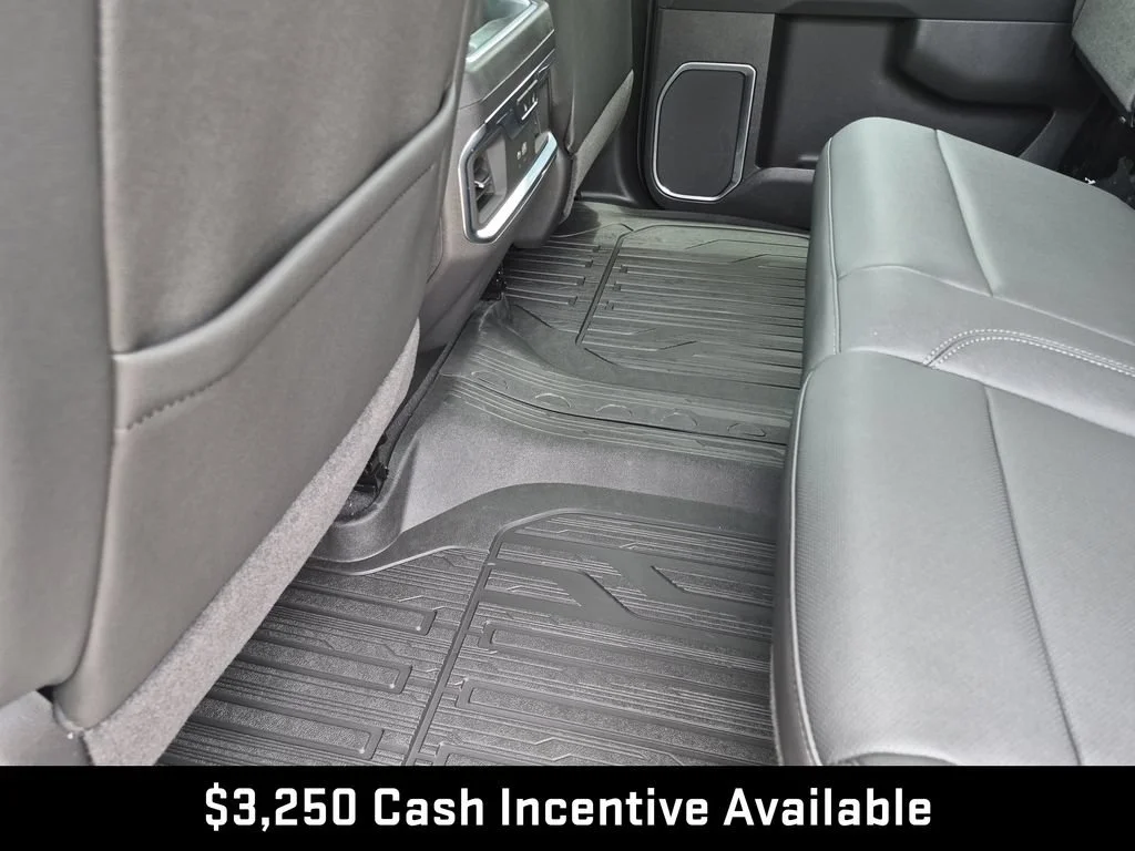 2026 GMC Sierra 1500 SLT - Photo 40