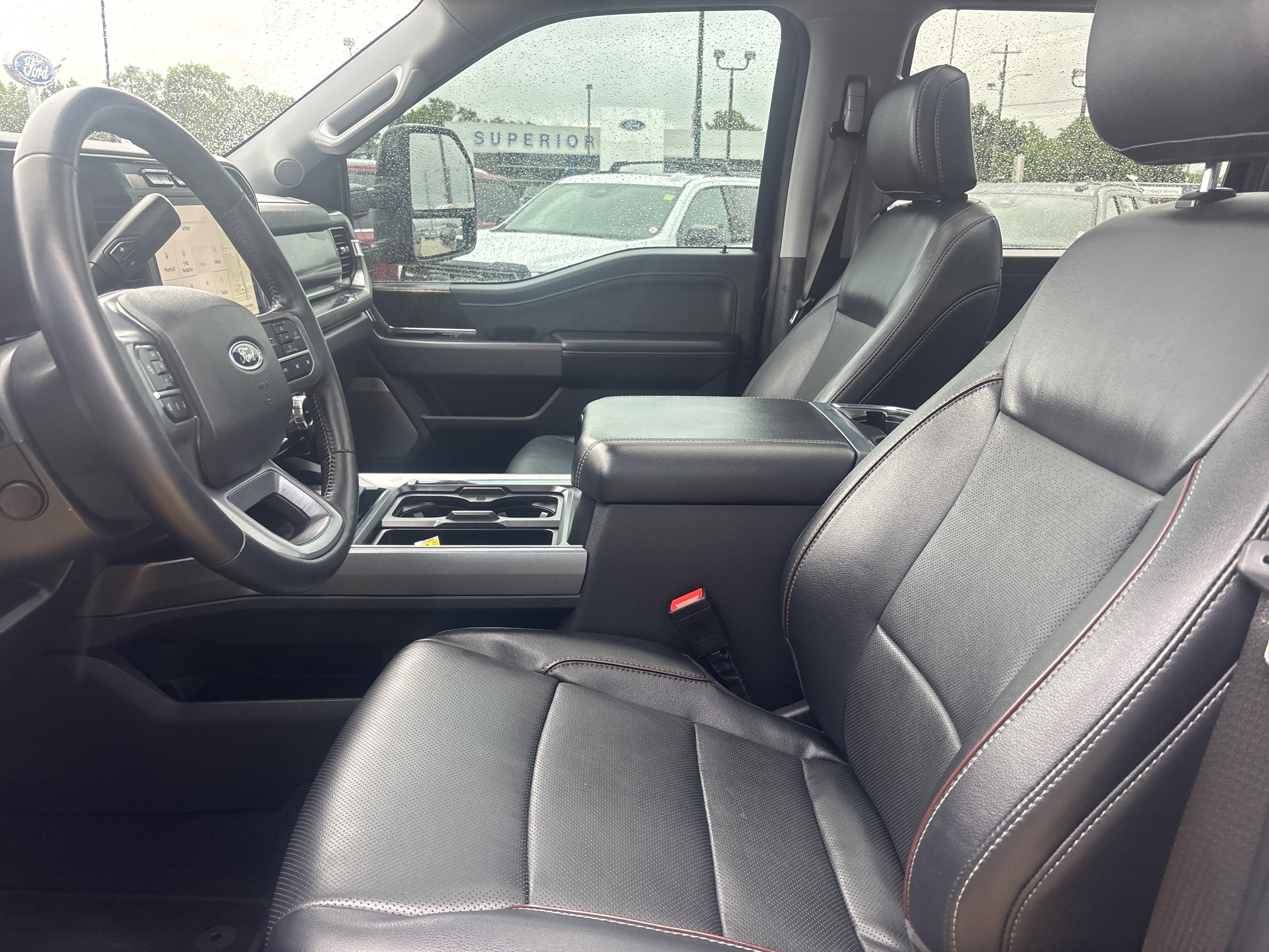 Used 2023  Ford XL image 22