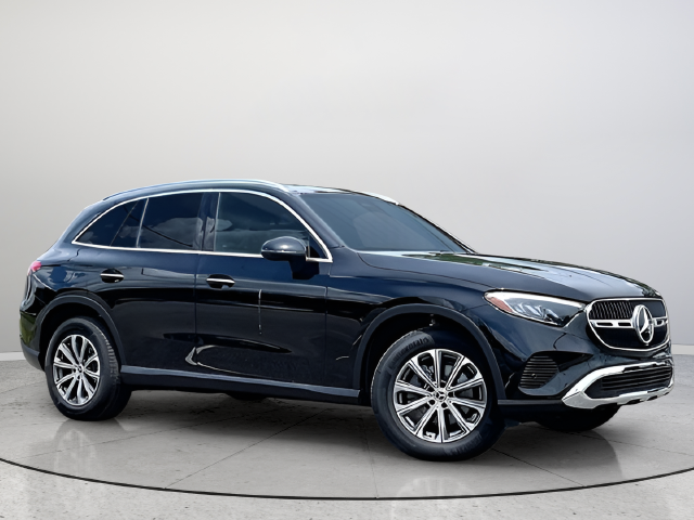 2026 Mercedes-Benz GLC Base