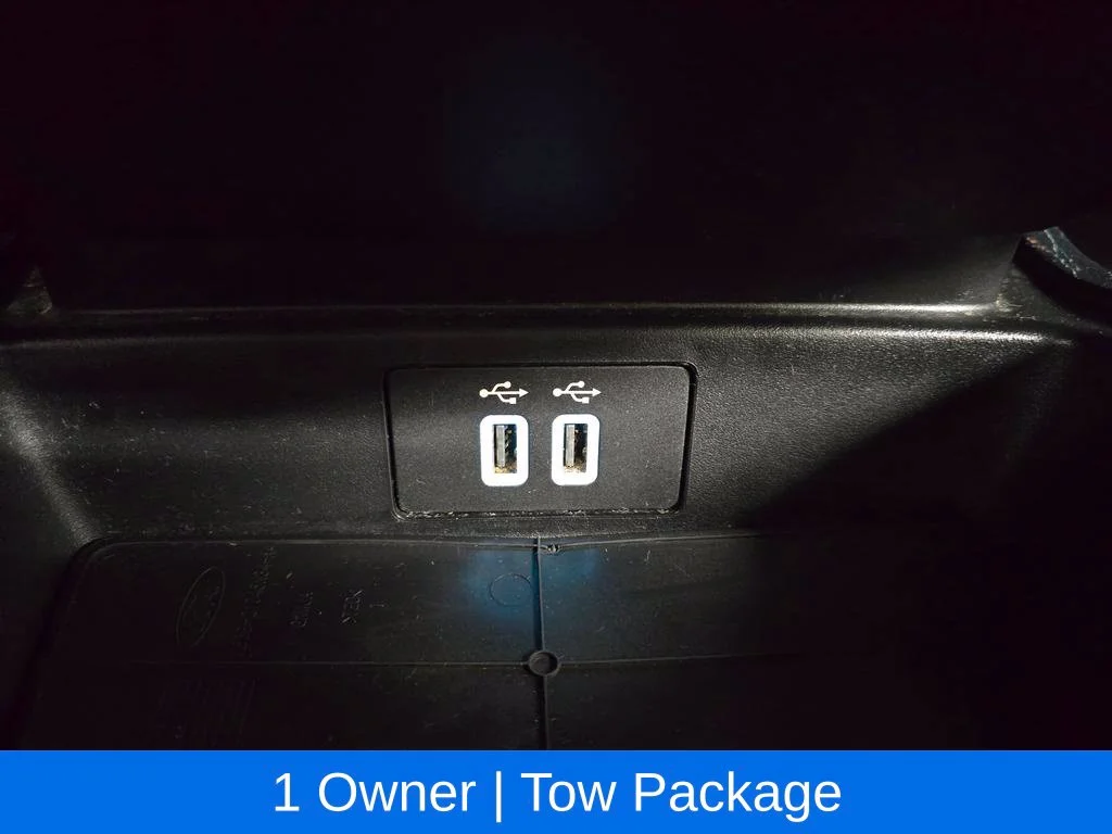 Used 2020 Magnetic Ford Lariat image 19